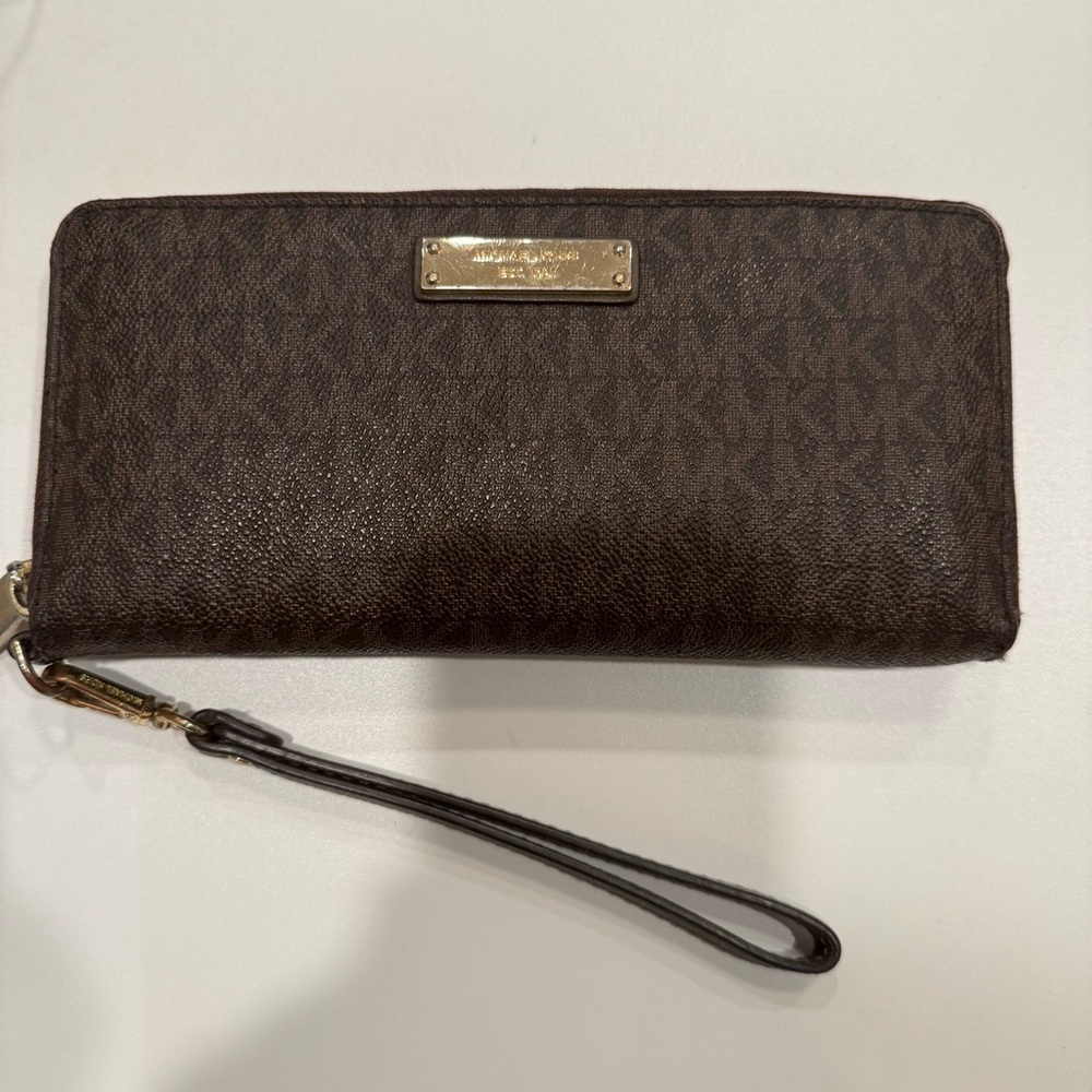 ❤️ Michael Kors - Brown Jet Set Zip Around Continental Wallet / Wristlet - OS